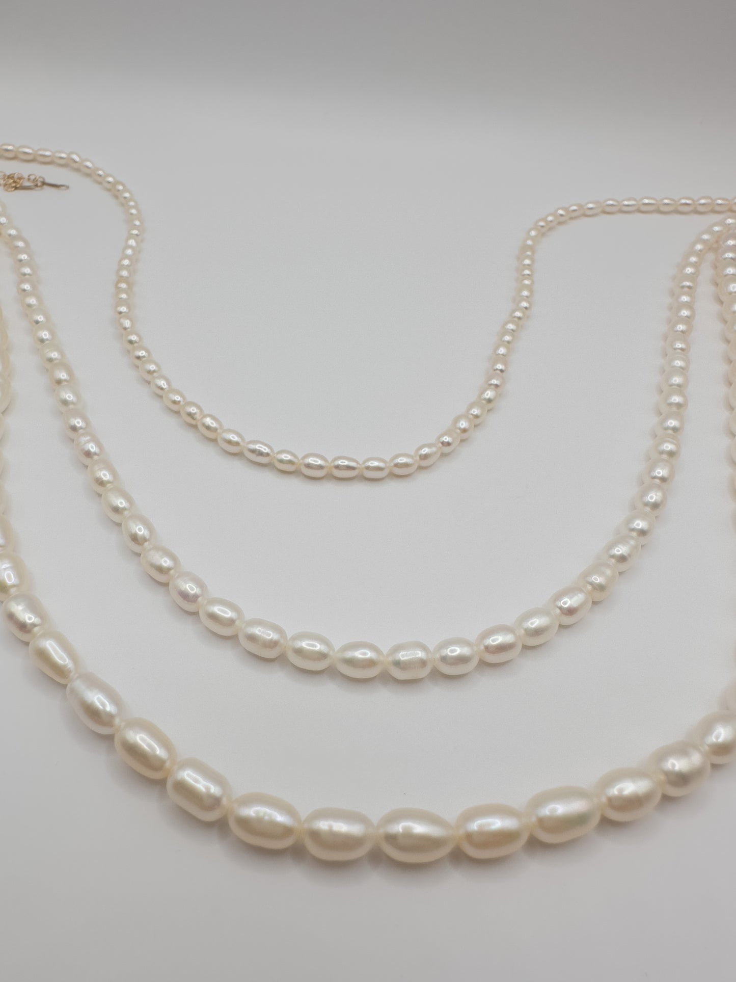 OS natural rice pearl / gold-filled choker. M (4-4.5 mm pearl)