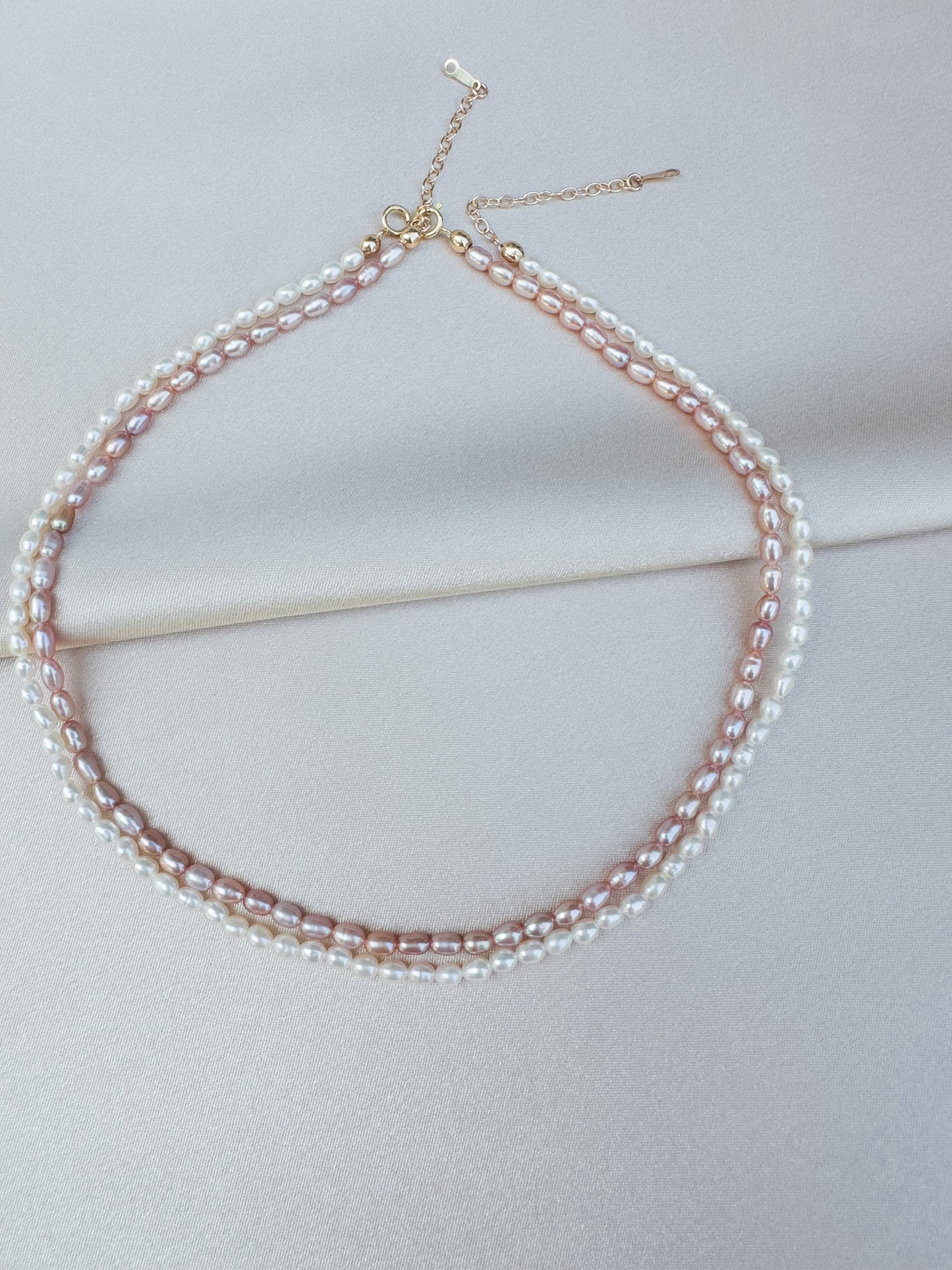 OS natural rice pearl / gold-filled choker. S (3.5-4 mm pearl)