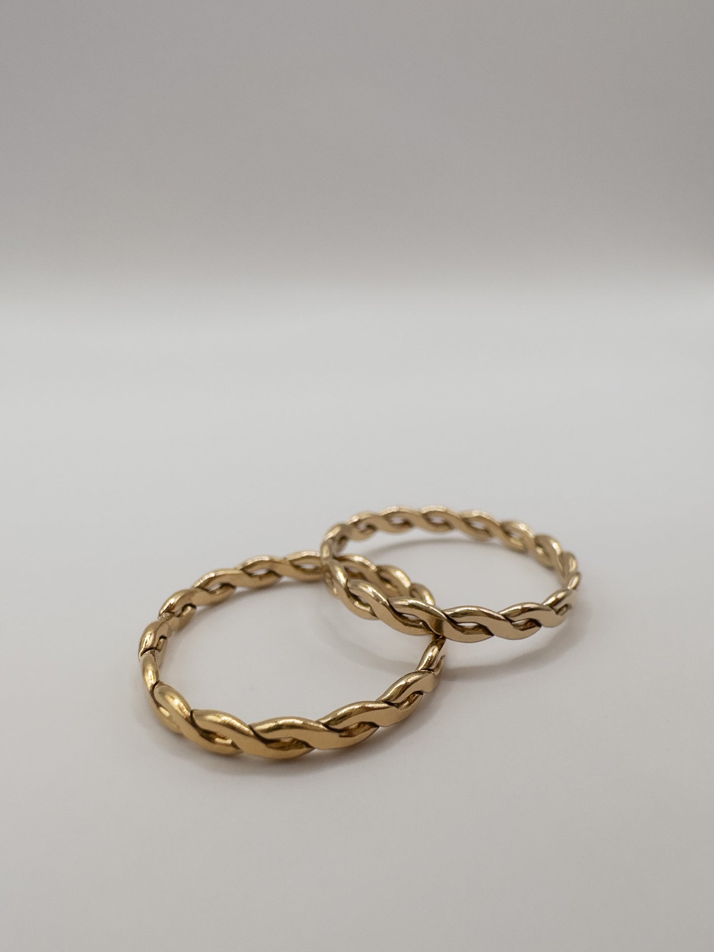 OS pair of Gold-Filled twisted rings. size 6