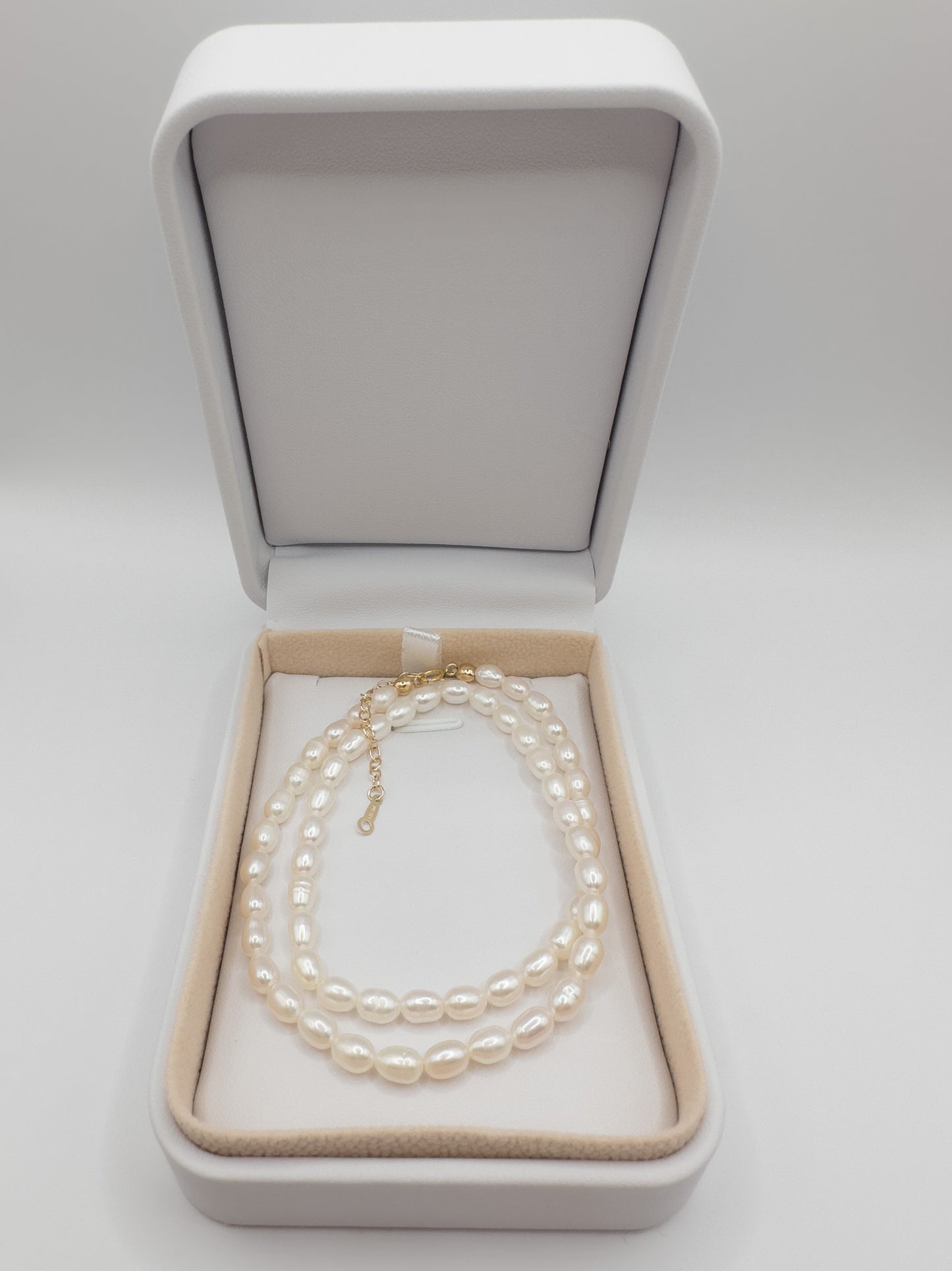 OS natural rice pearl / gold-filled choker. M (4-4.5 mm pearl)