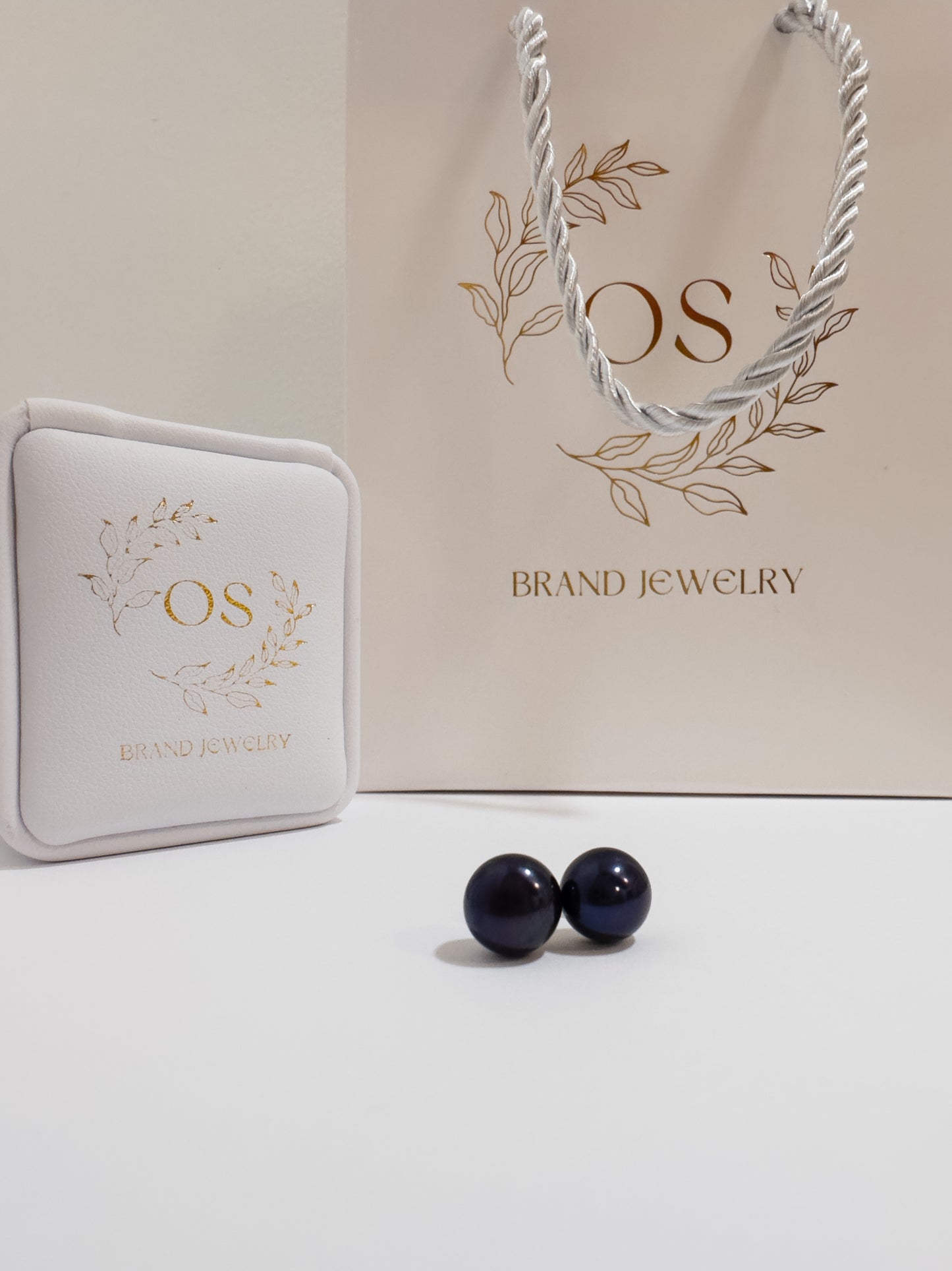 OS dark navy-blue freshwater pearl studs (9mm)